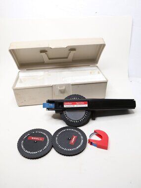 Dymo 1575 Executive 3 Tapewriter Label Maker Vintage W/ Case,Wheels & Tape Roll